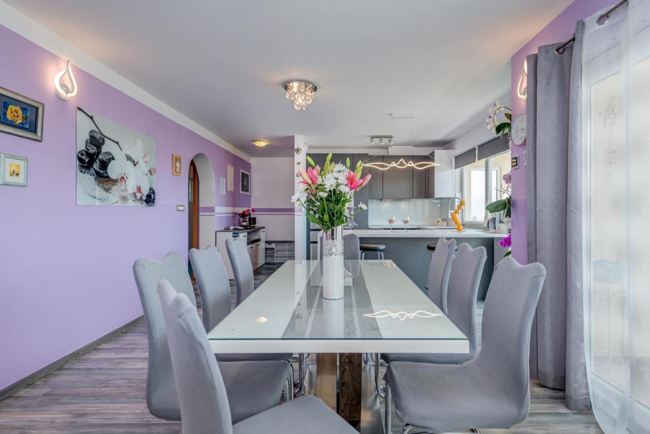 Summer Orchid - Spacious Duplex By The Beach & Ps5 Stobreč Exteriér fotografie