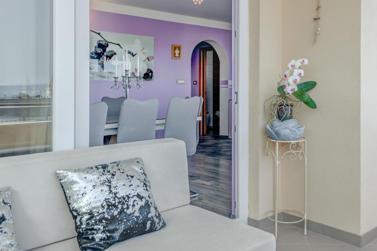Summer Orchid - Spacious Duplex By The Beach & Ps5 Stobreč Exteriér fotografie
